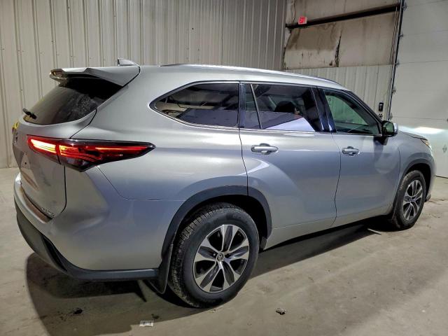 Toyota Highlander Xle Image 2
