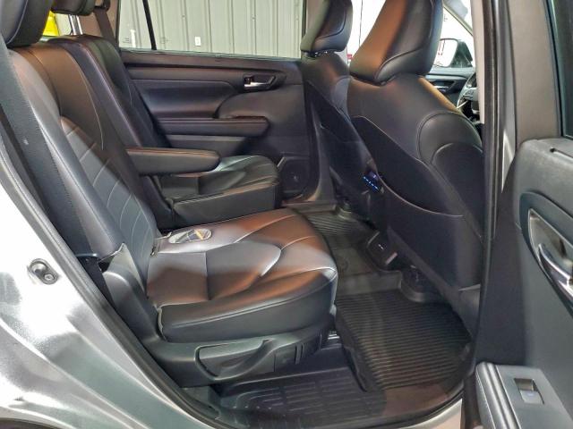 Toyota Highlander Xle Image 13