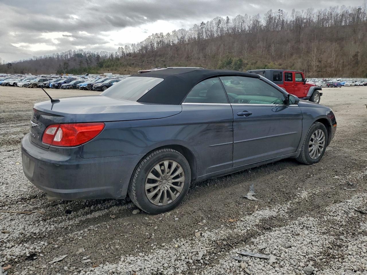 Chrysler Sebring Touring Image 2