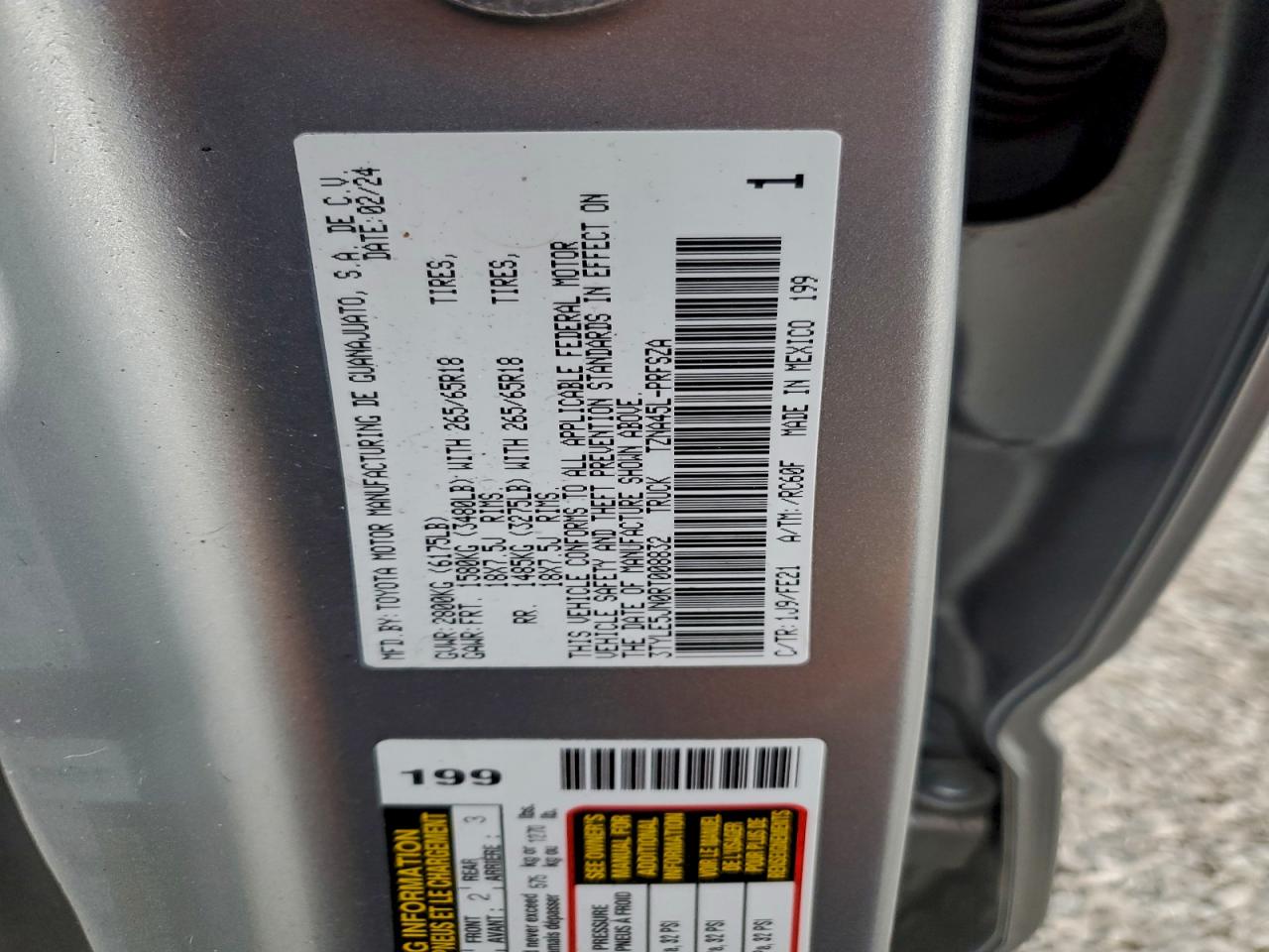 Toyota Tacoma Double Cab Image 9