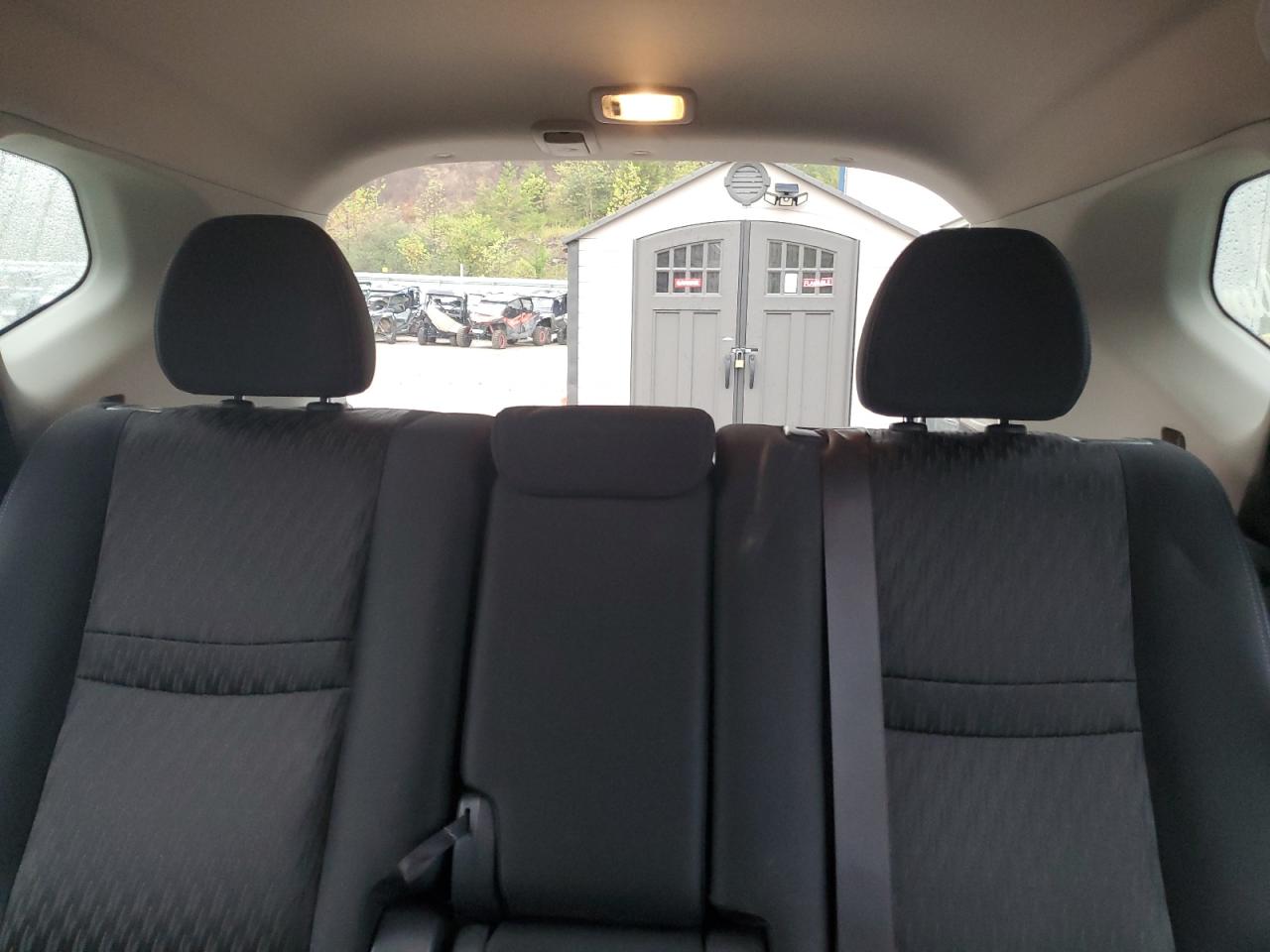 Nissan Rogue S Image 9