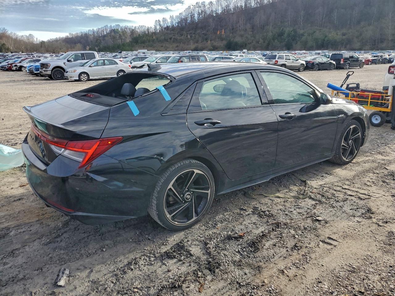 Hyundai ELANTRA N Line Image 3