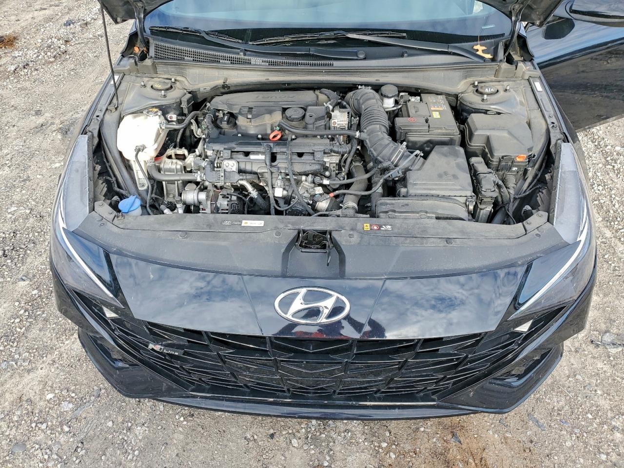 Hyundai ELANTRA N Line Image 9