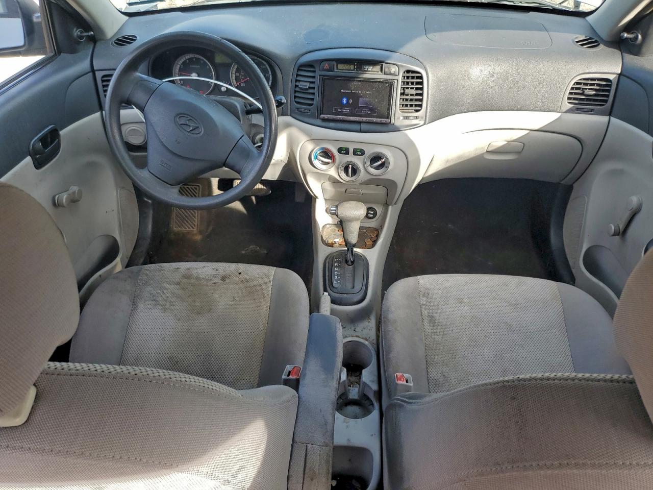 Hyundai ACCENT Gls Image 3