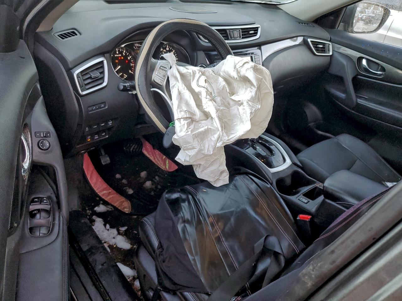 Nissan Rogue S Image 7