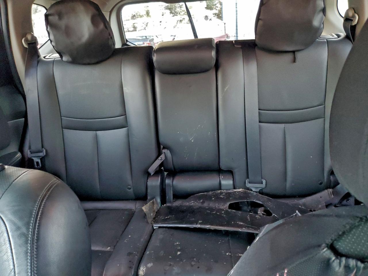 Nissan Rogue S Image 12