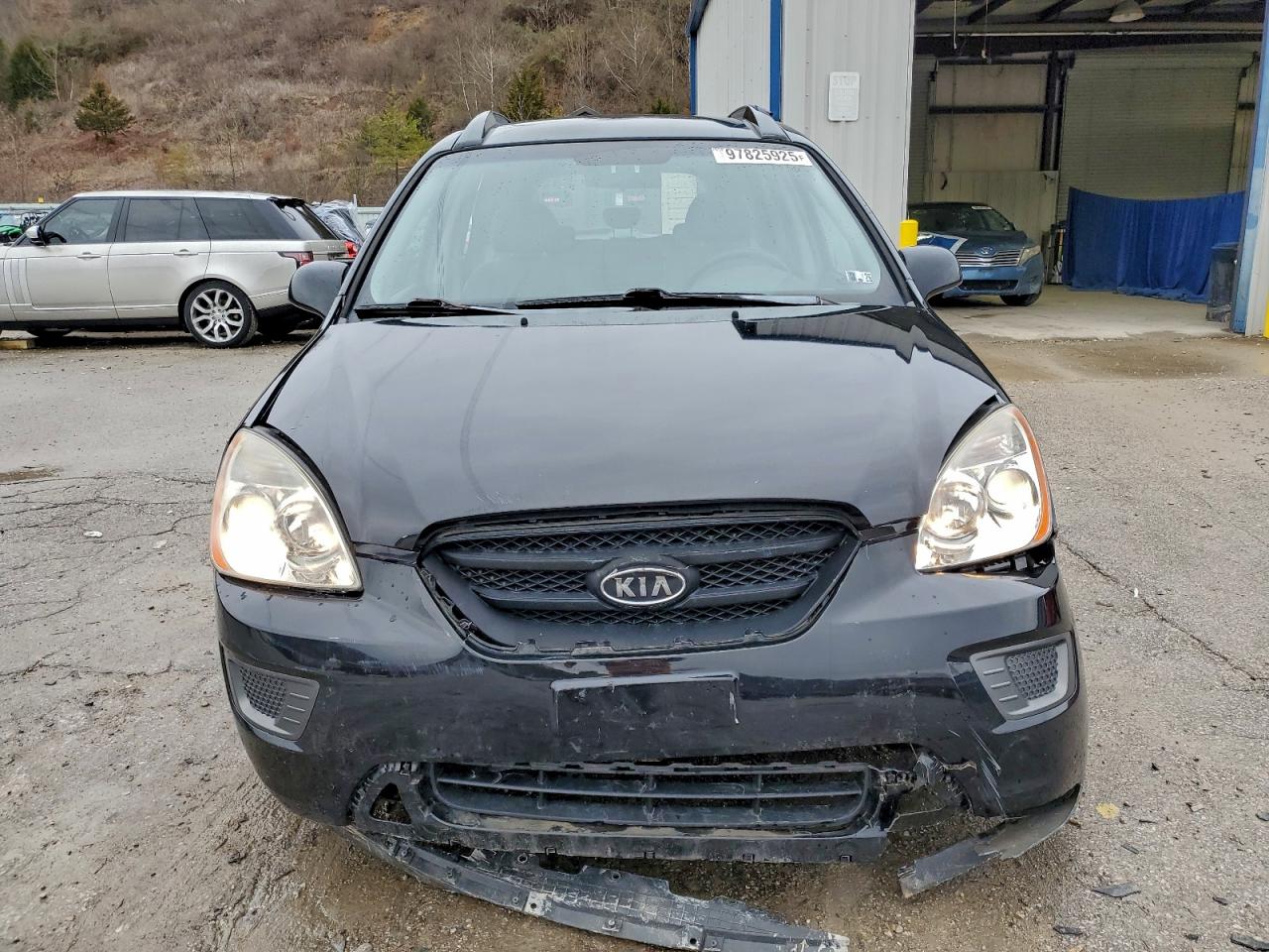 Kia Rondo Lx Image 3