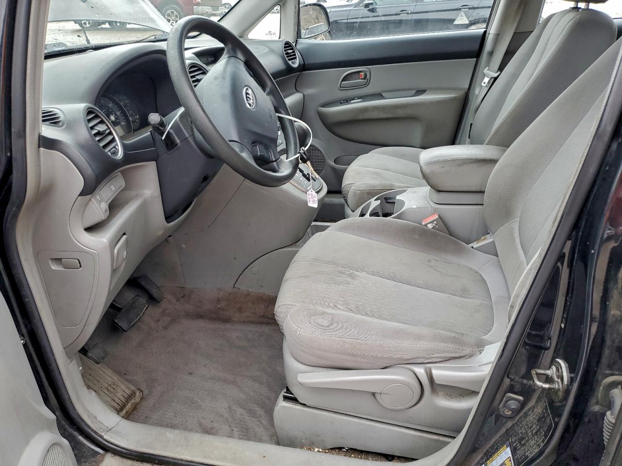 Kia Rondo Lx Image 5