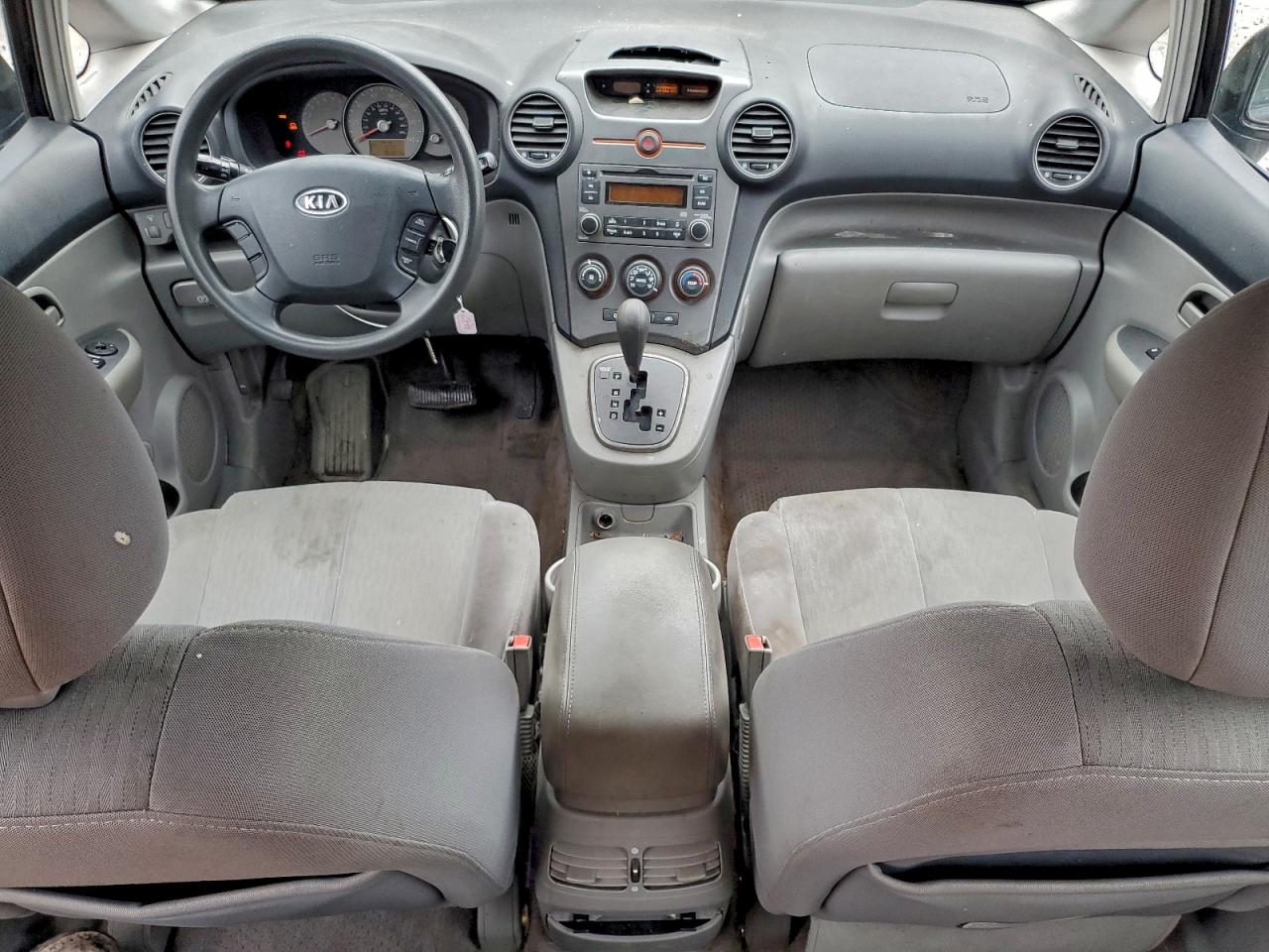 Kia Rondo Lx Image 7