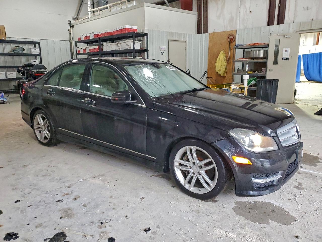 Mercedes-Benz C-Class 300 4matic Image 3