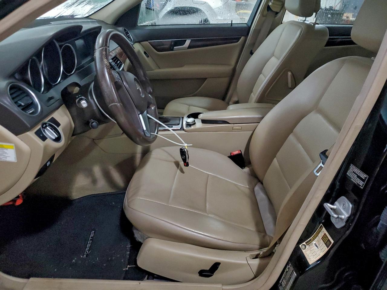 Mercedes-Benz C-Class 300 4matic Image 5