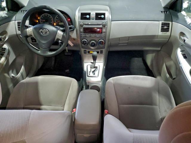 Toyota Corolla Base Image 9