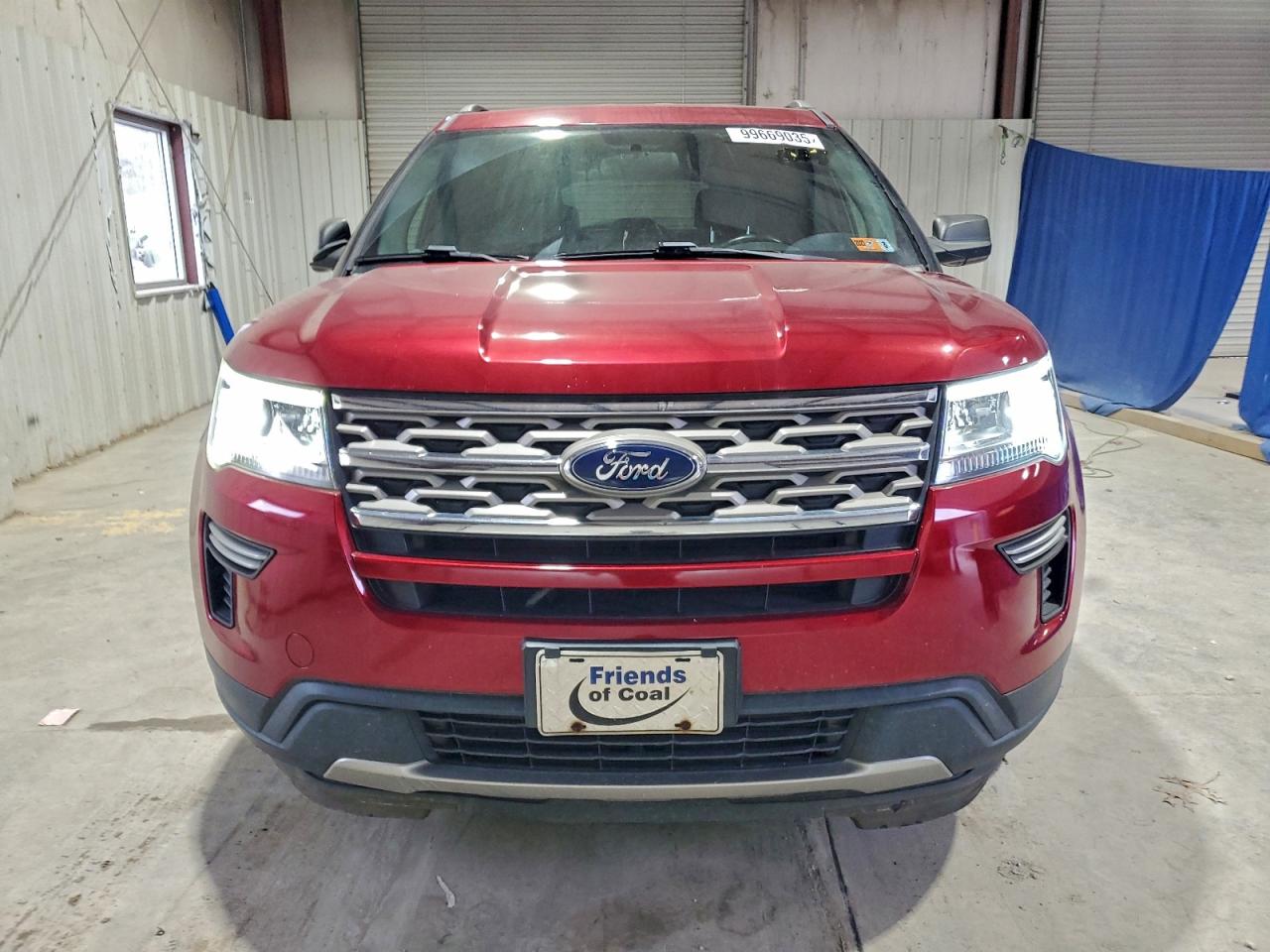 Ford Explorer Xlt Image 4