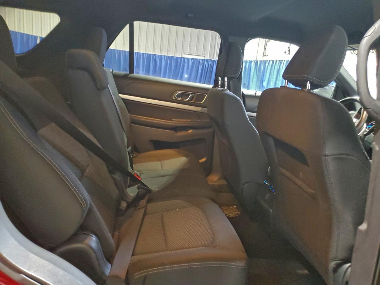 Ford Explorer Xlt Image 12