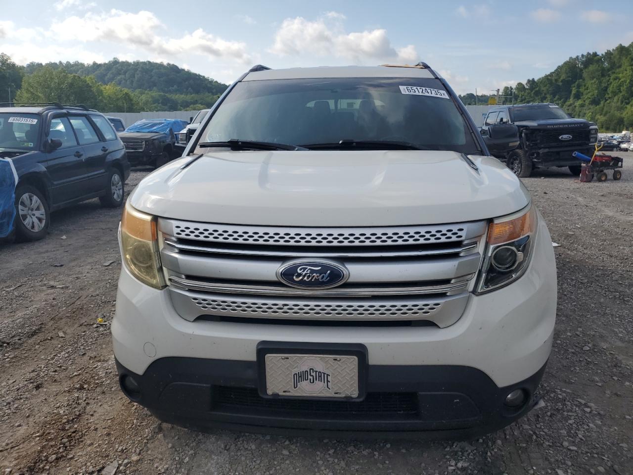 Ford Explorer Xlt Image 2