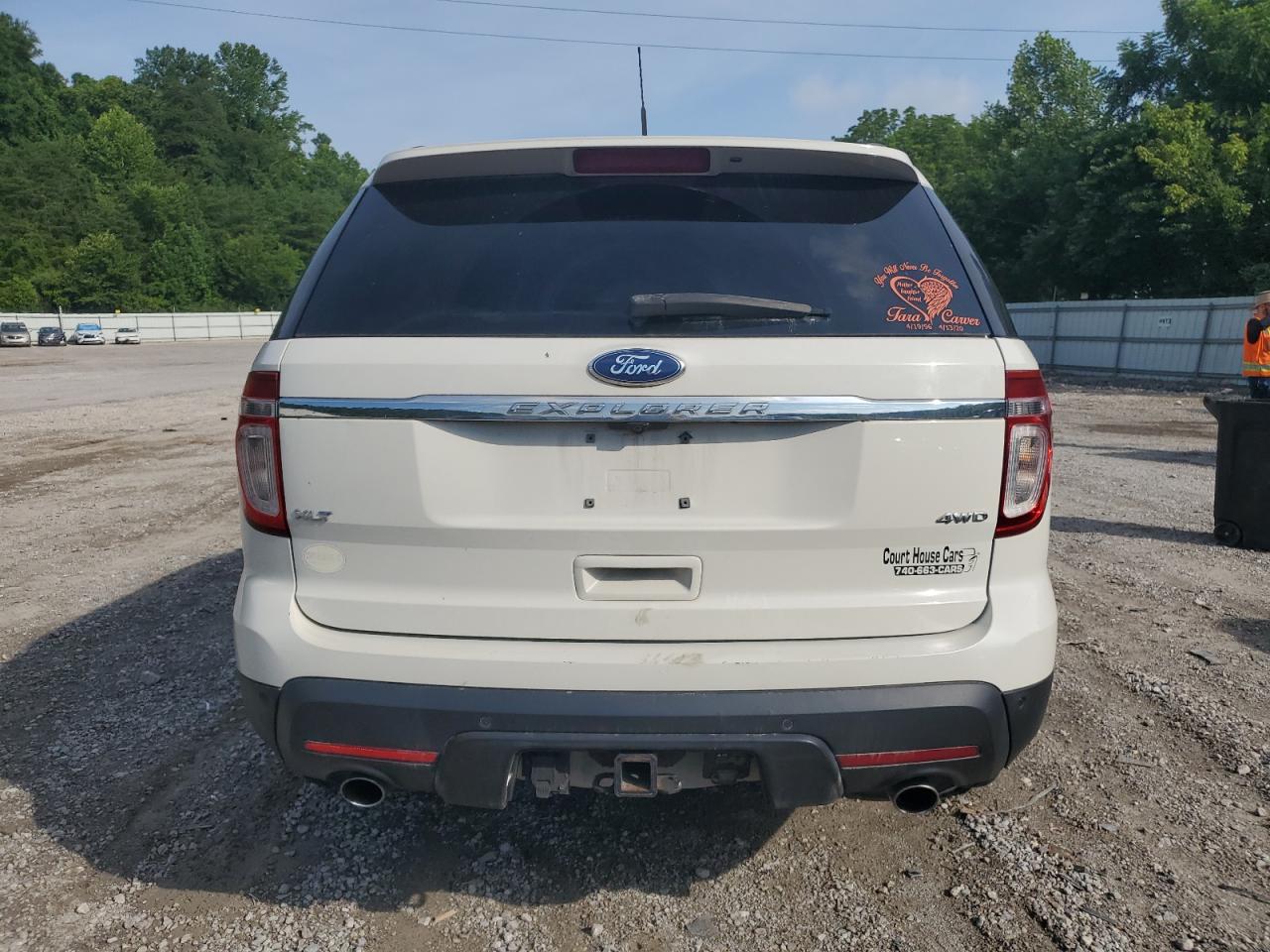 Ford Explorer Xlt Image 6