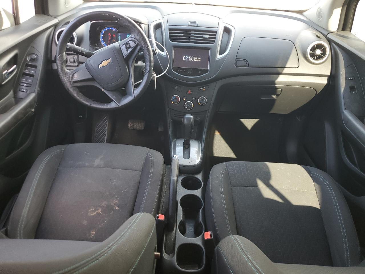 Chevrolet Trax Ls Image 2