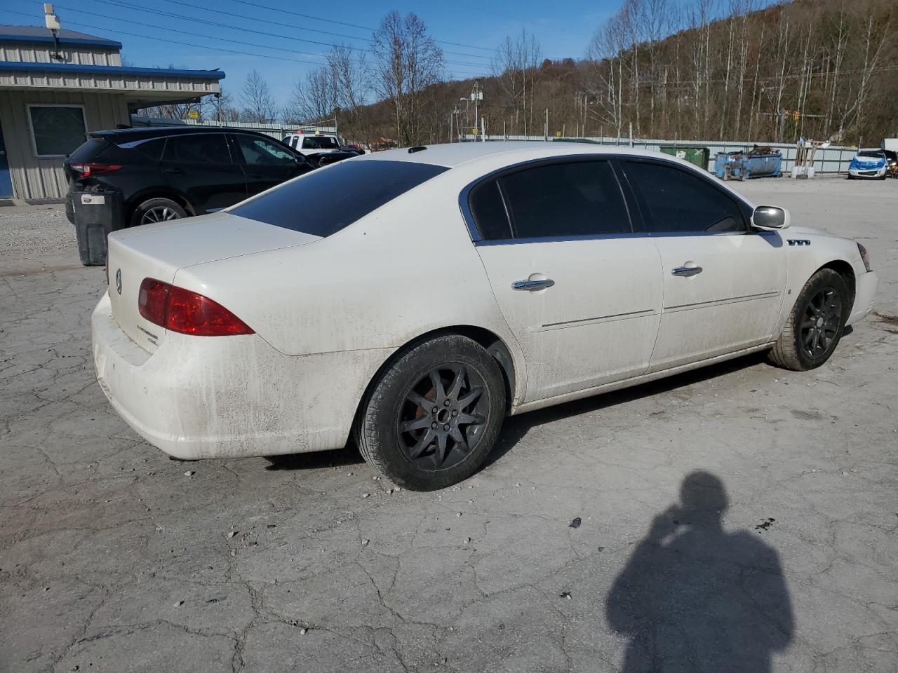 Buick Lucerne Cxl Image 2