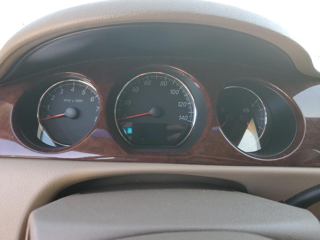 Buick Lucerne Cxl Image 4