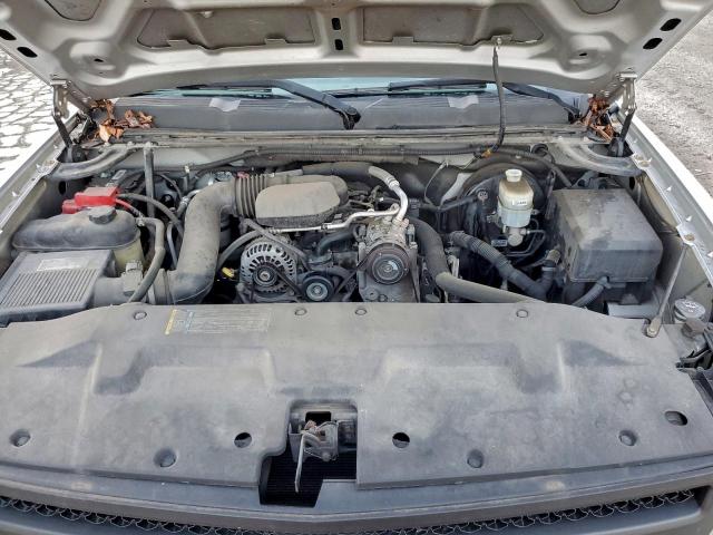 Chevrolet Silverado C1500 Image 10