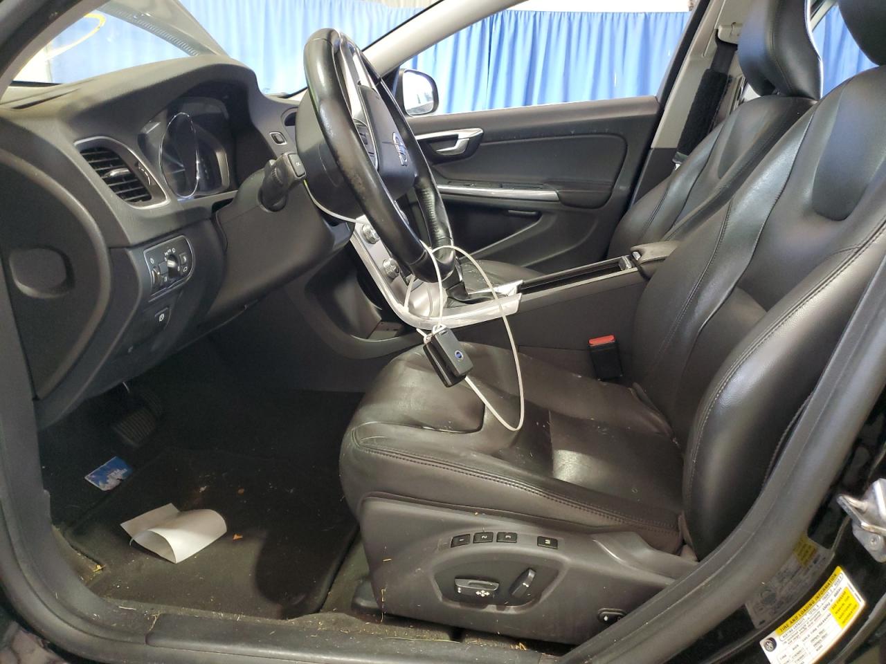 Volvo V60 T5 Premier Image 11