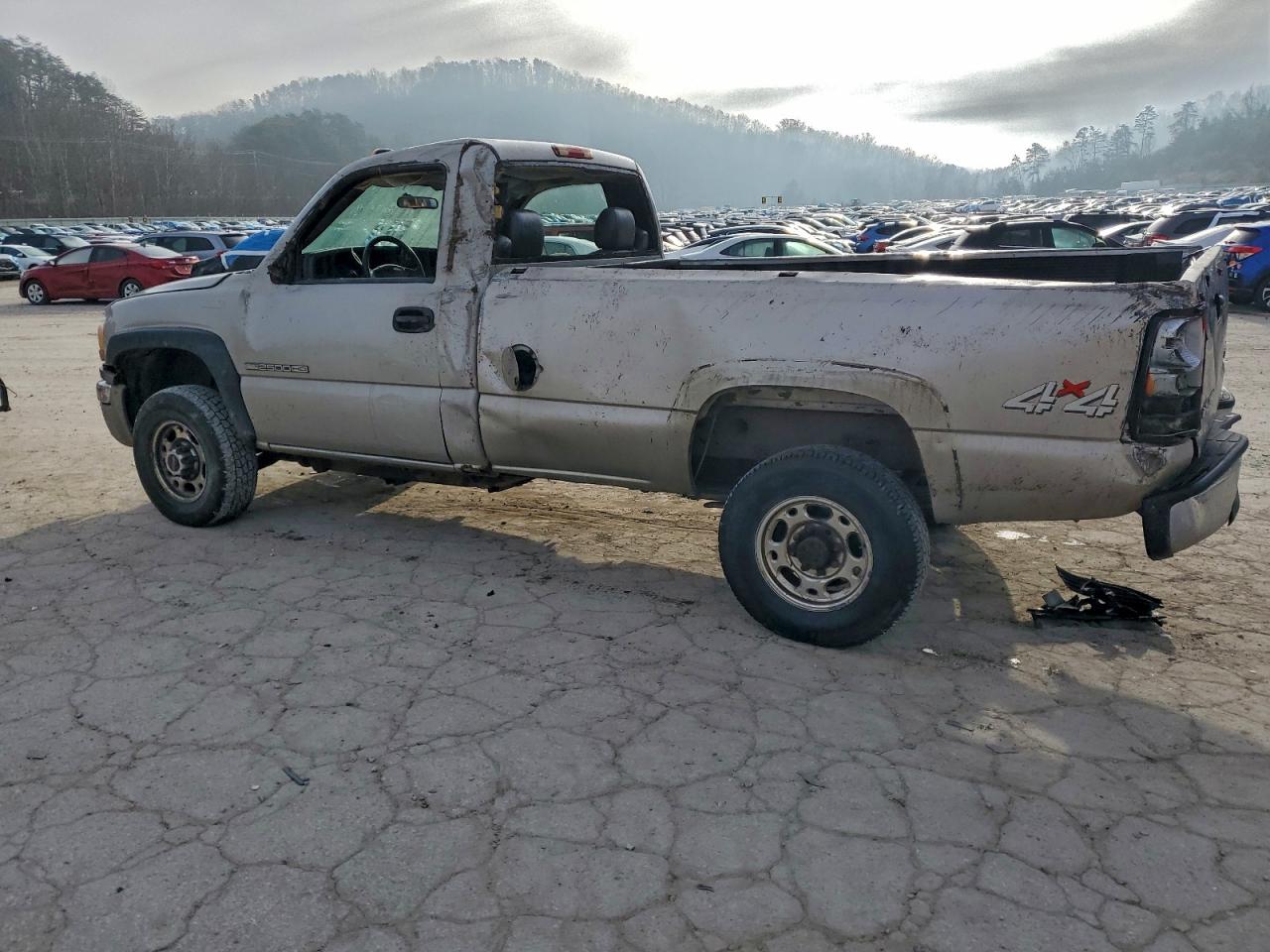 GMC Sierra K2500 Heavy Duty Image 11