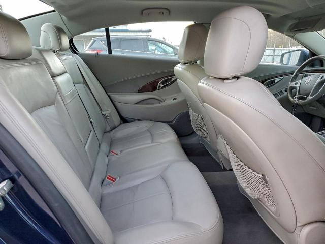 Buick LaCrosse Image 12