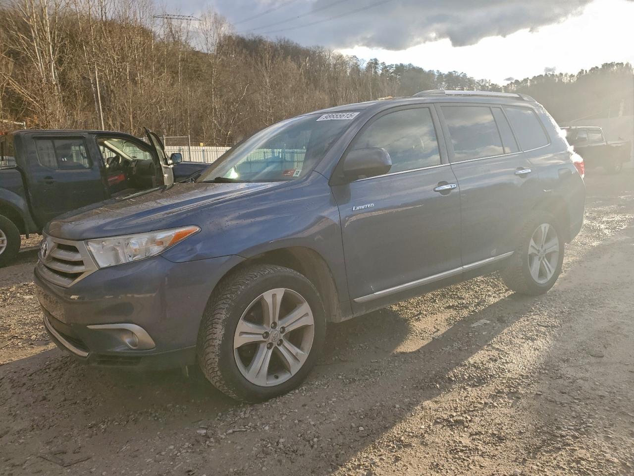 Toyota Highlander Limited Image 1