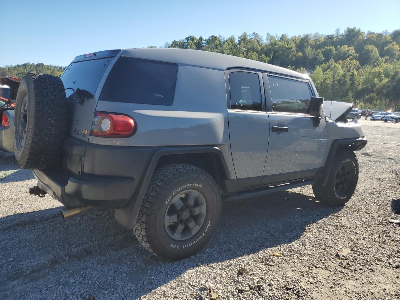 Toyota FJ Cruiser Image 11