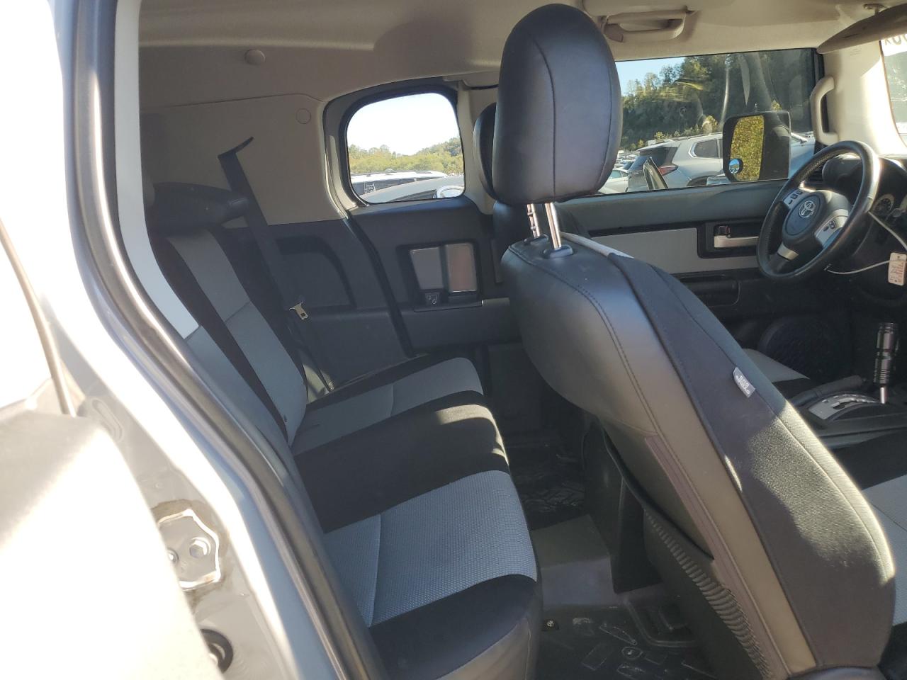 Toyota FJ Cruiser Image 5